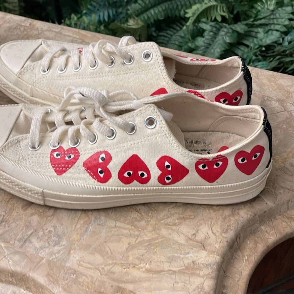 Sneakers - Picture 3 of 8